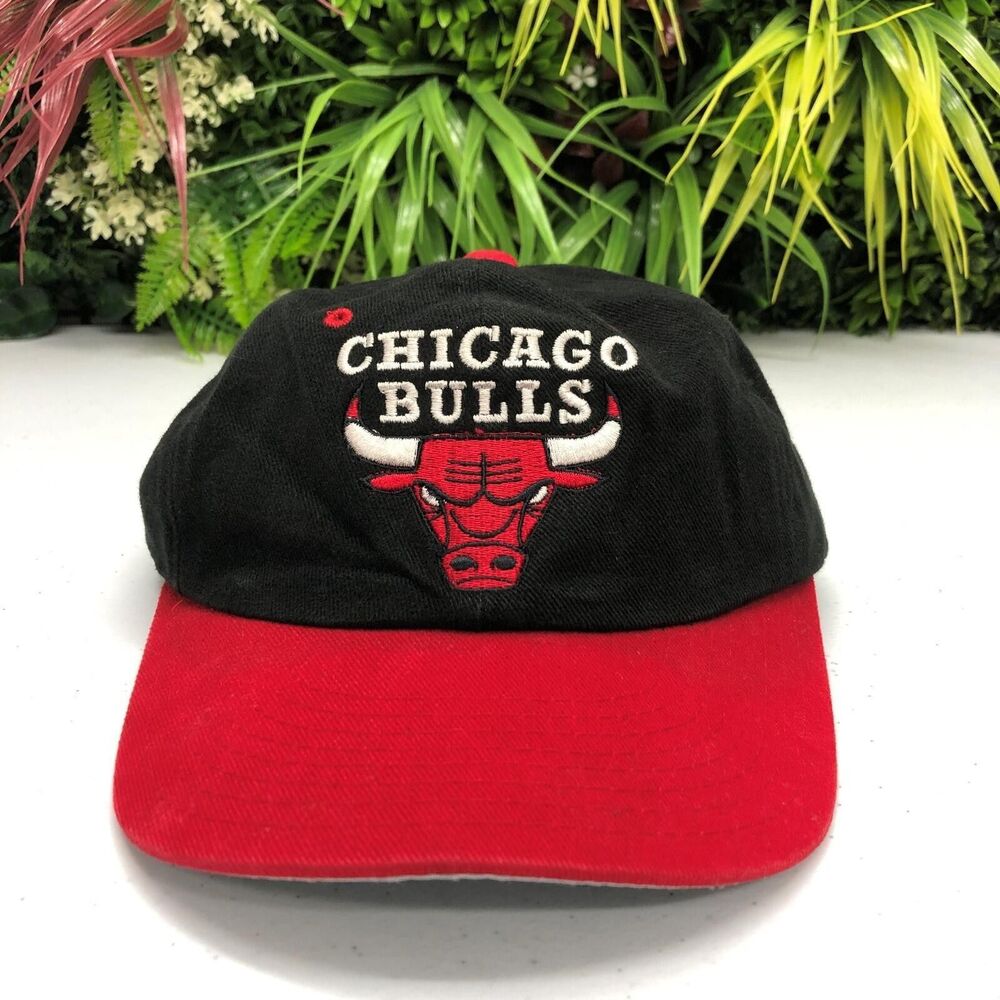 Chicago Bulls Hat Cap Strap Back Mens One Size Black Red NBA Basketball